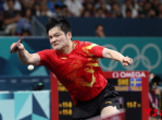 “樊振东孟繁博同框，展现乒乓球界青春风采”